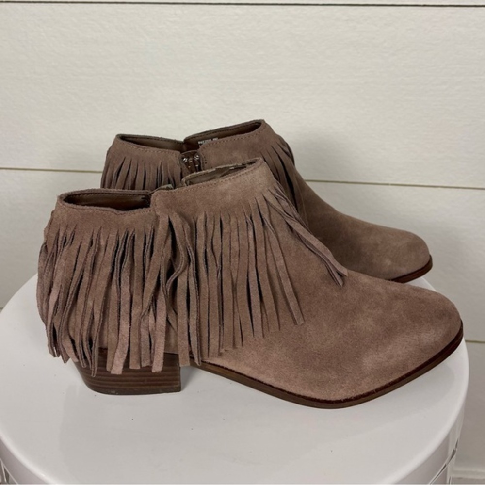 Taupe Steve Madden Ankle Boots With Fringe Size 9